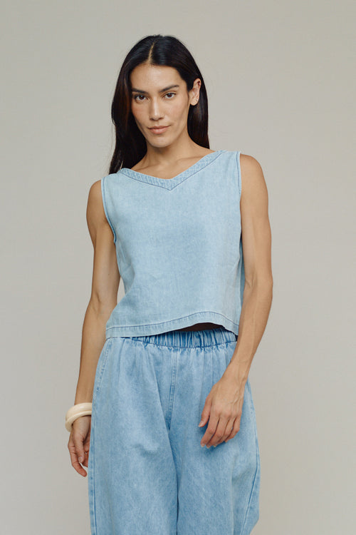 Teton Summer Denim Tank | Jungmaven Hemp Clothing & Accessories / model_desc: Jenna is 5’10” wearing S