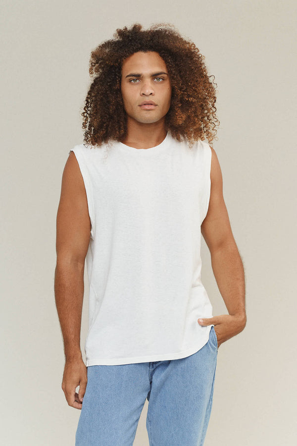Malibu Muscle Tee | Jungmaven Hemp Clothing & Accessories / model_desc: Davon is 6’0” wearing L