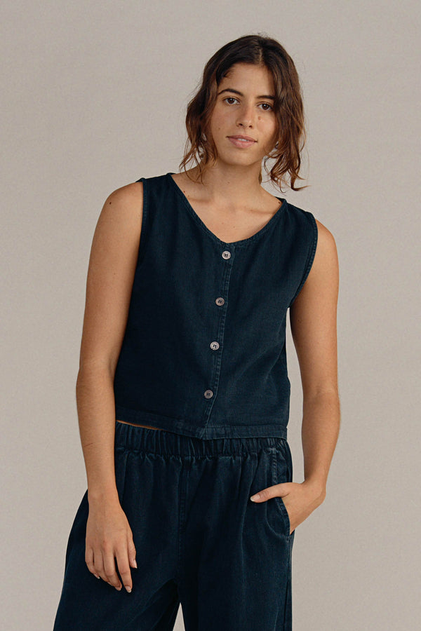 Skyline Summer Denim Vest | Jungmaven Hemp Clothing & Accessories / model_desc: Nadia is 5’8” wearing XS