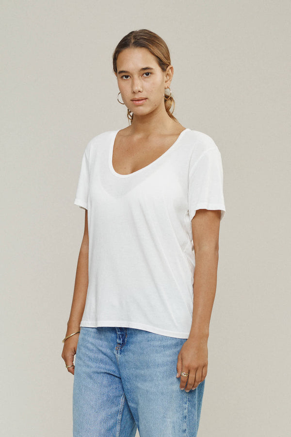 Zuma Scoop Neck Tee | Jungmaven Hemp Clothing & Accessories / model_desc: Maya is 5’10” wearing M
